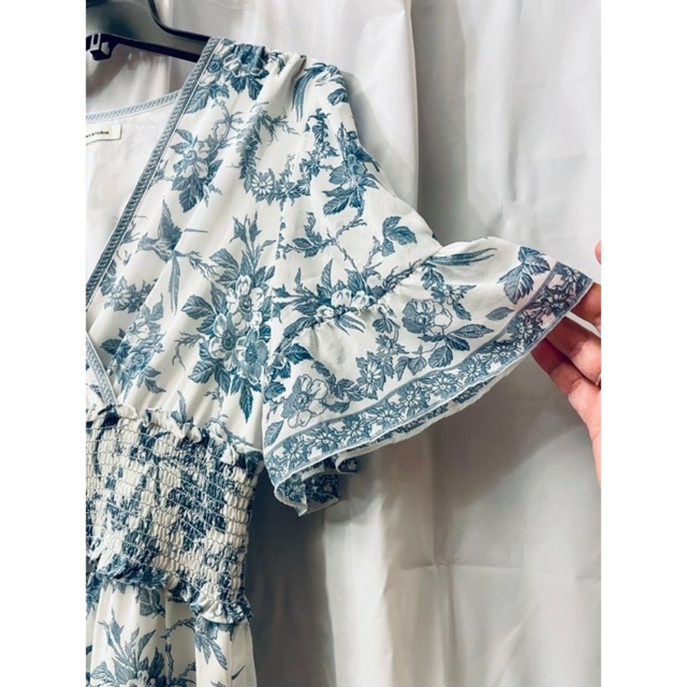 Max Studio Blue Toile de Jouy Bird Floral Smocked Tiered Ruffle Dress Sz S/M - Picture 3 of 10